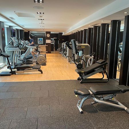 First Class 2Br With Burj Khalifa & Downtown View Dubai Luaran gambar