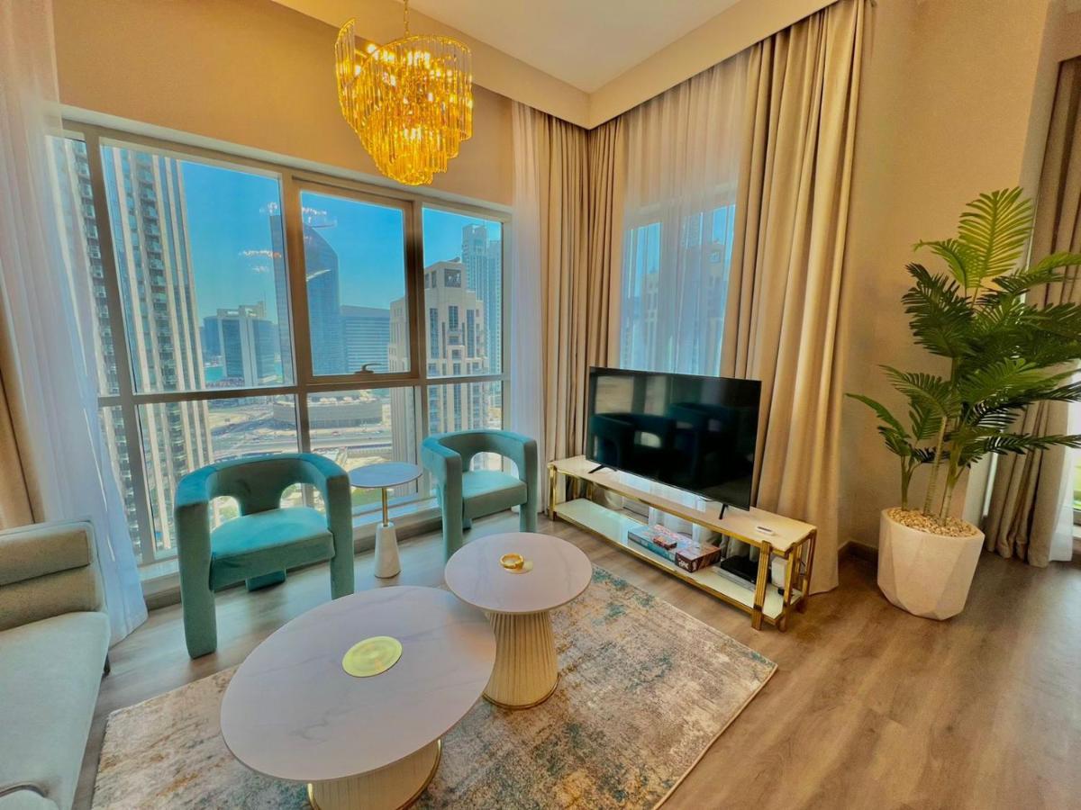First Class 2Br With Burj Khalifa & Downtown View Dubai Luaran gambar