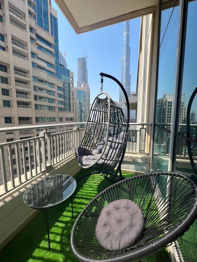 First Class 2Br With Burj Khalifa & Downtown View Dubai Luaran gambar