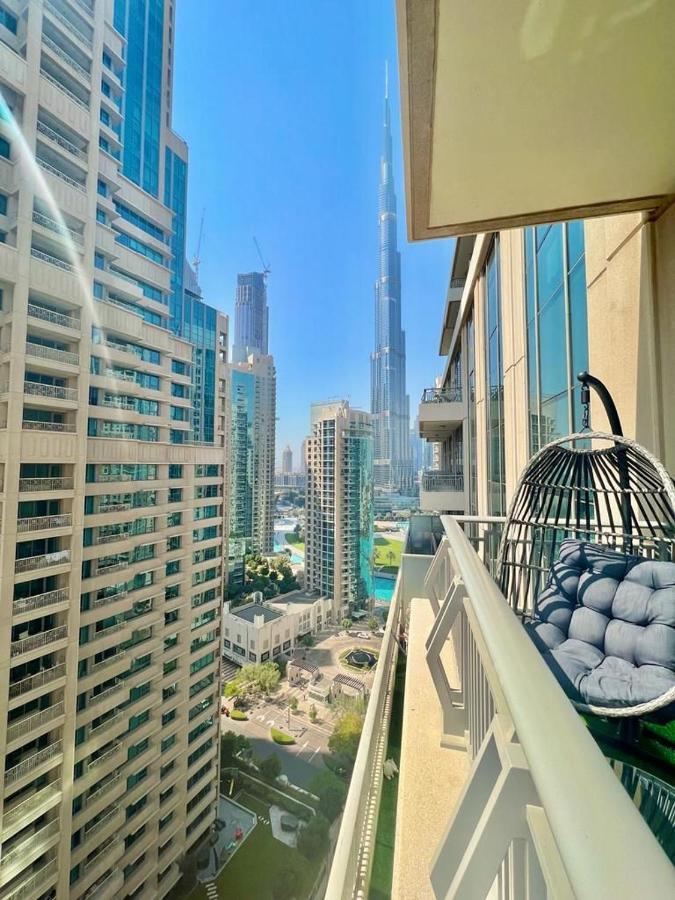 First Class 2Br With Burj Khalifa & Downtown View Dubai Luaran gambar