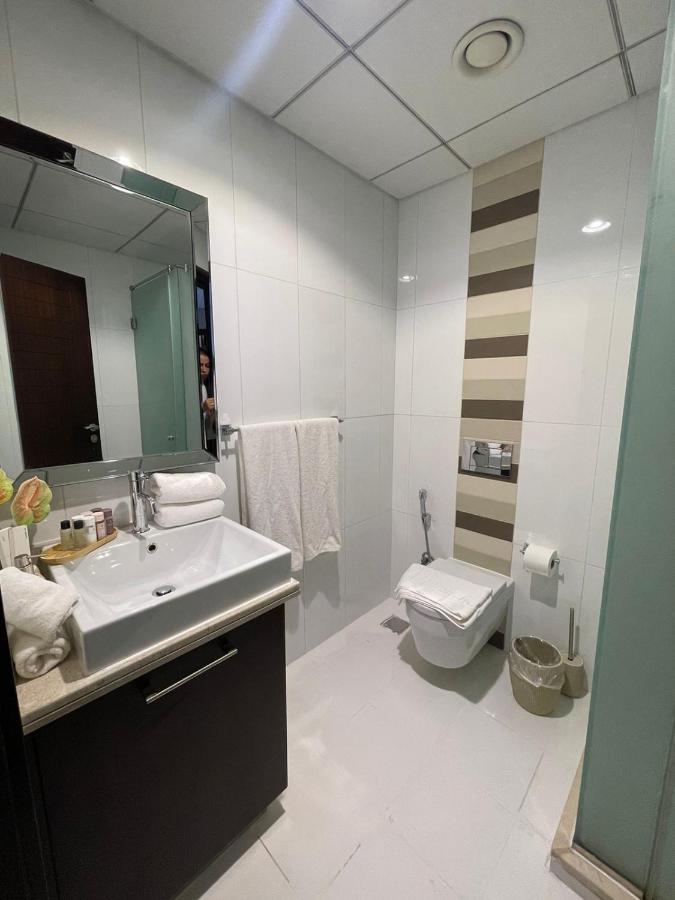 First Class 2Br With Burj Khalifa & Downtown View Dubai Luaran gambar