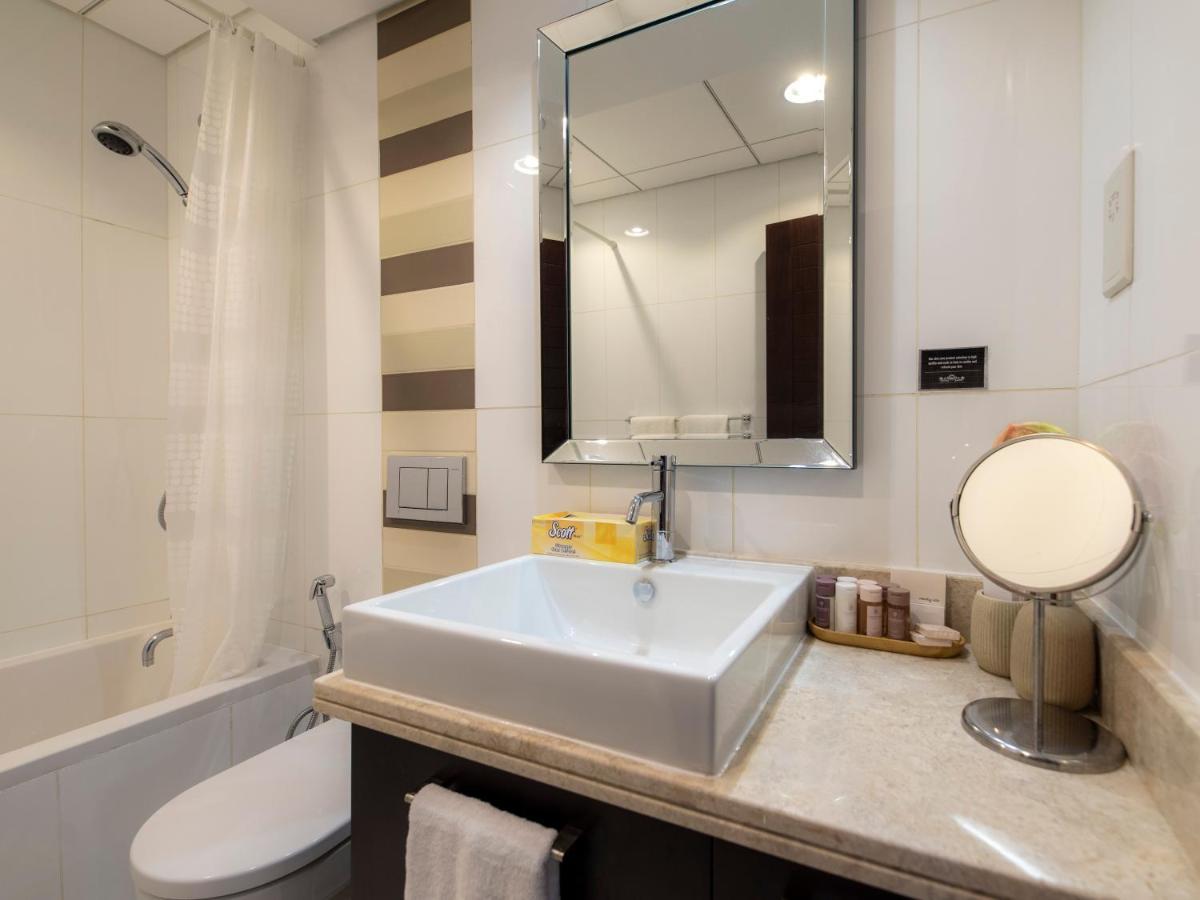 First Class 2Br With Burj Khalifa & Downtown View Dubai Luaran gambar