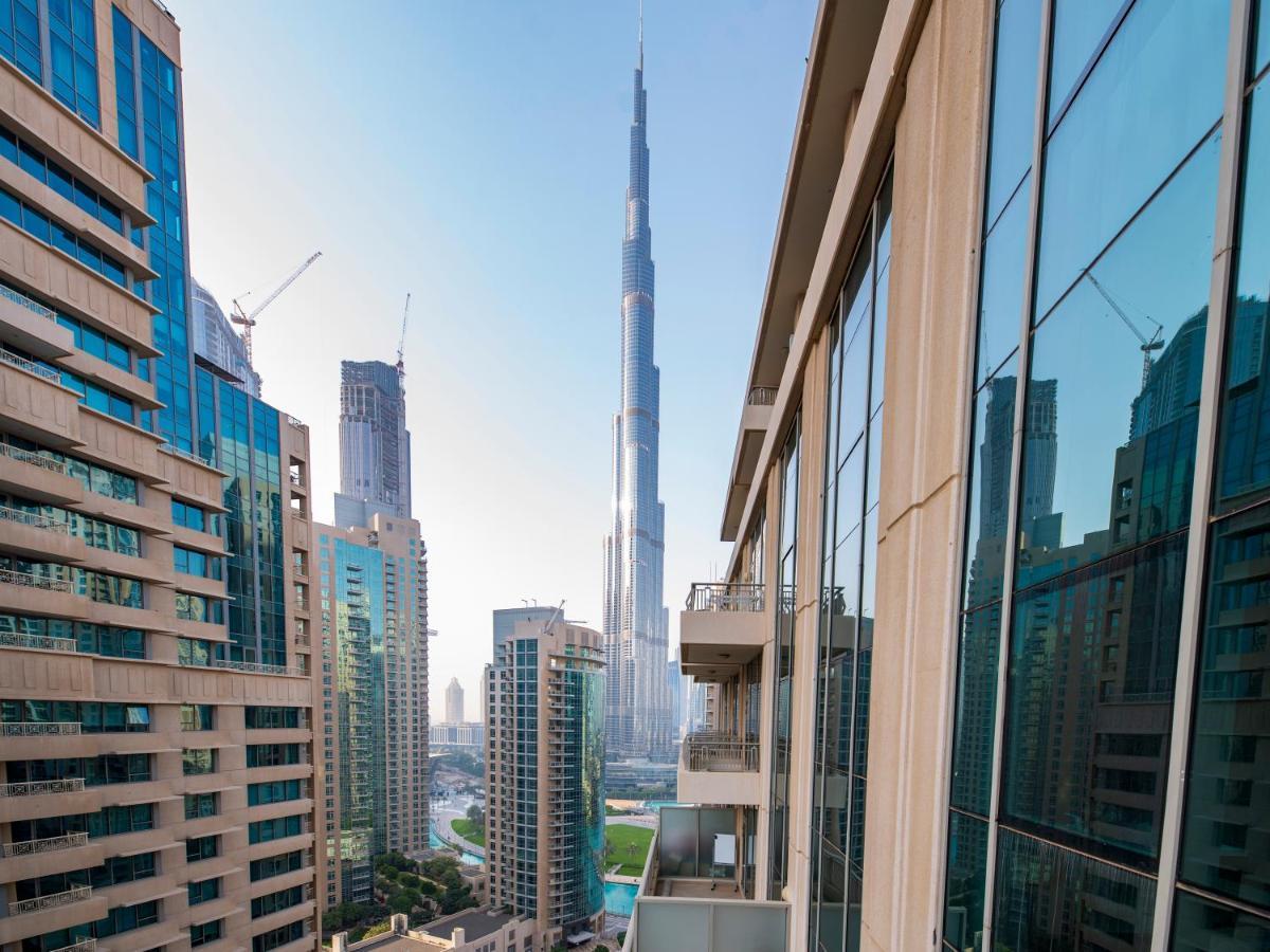 First Class 2Br With Burj Khalifa & Downtown View Dubai Luaran gambar